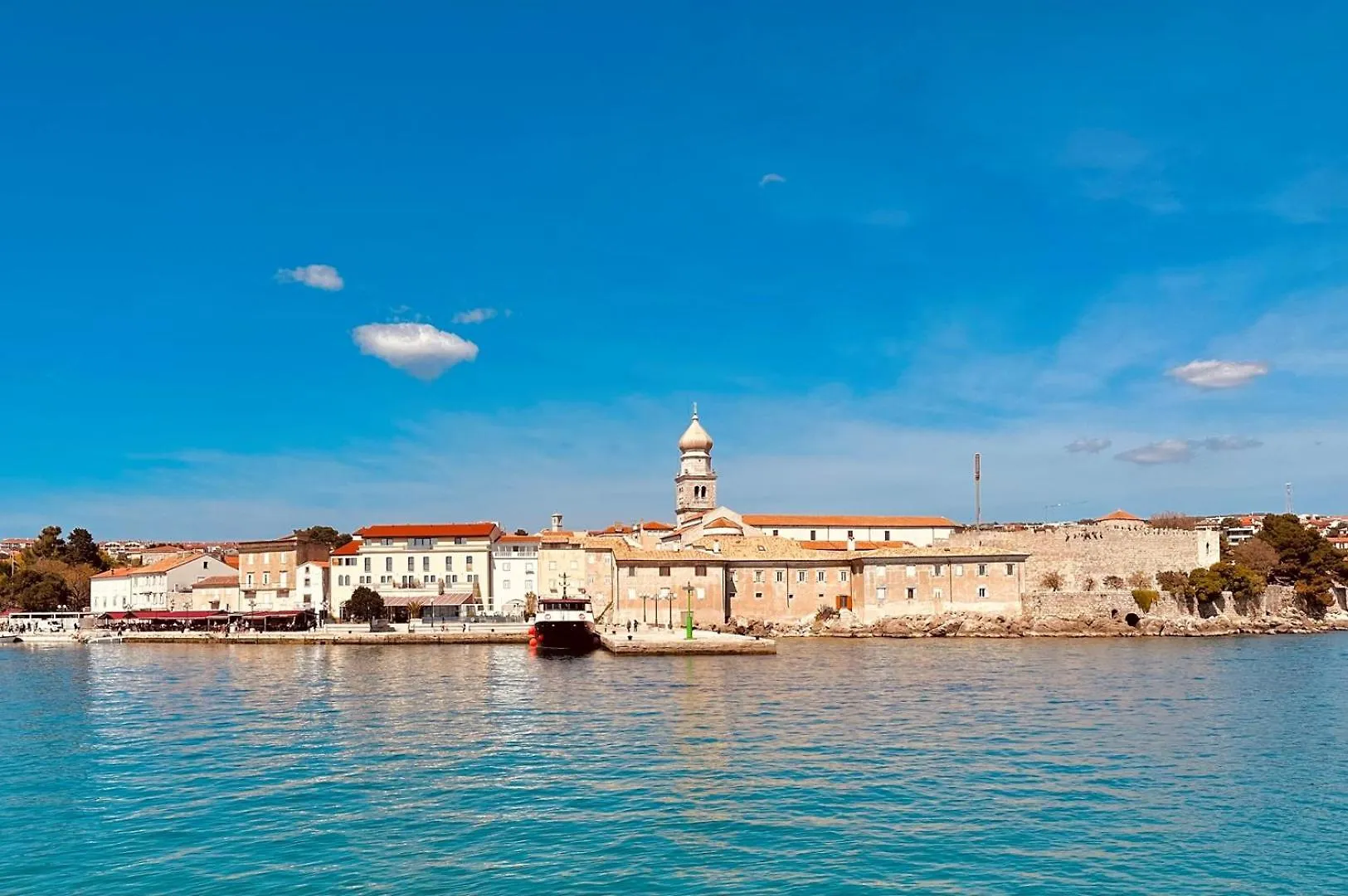 Apartments Goldie In The Center Of Krk Krk Town Guest house