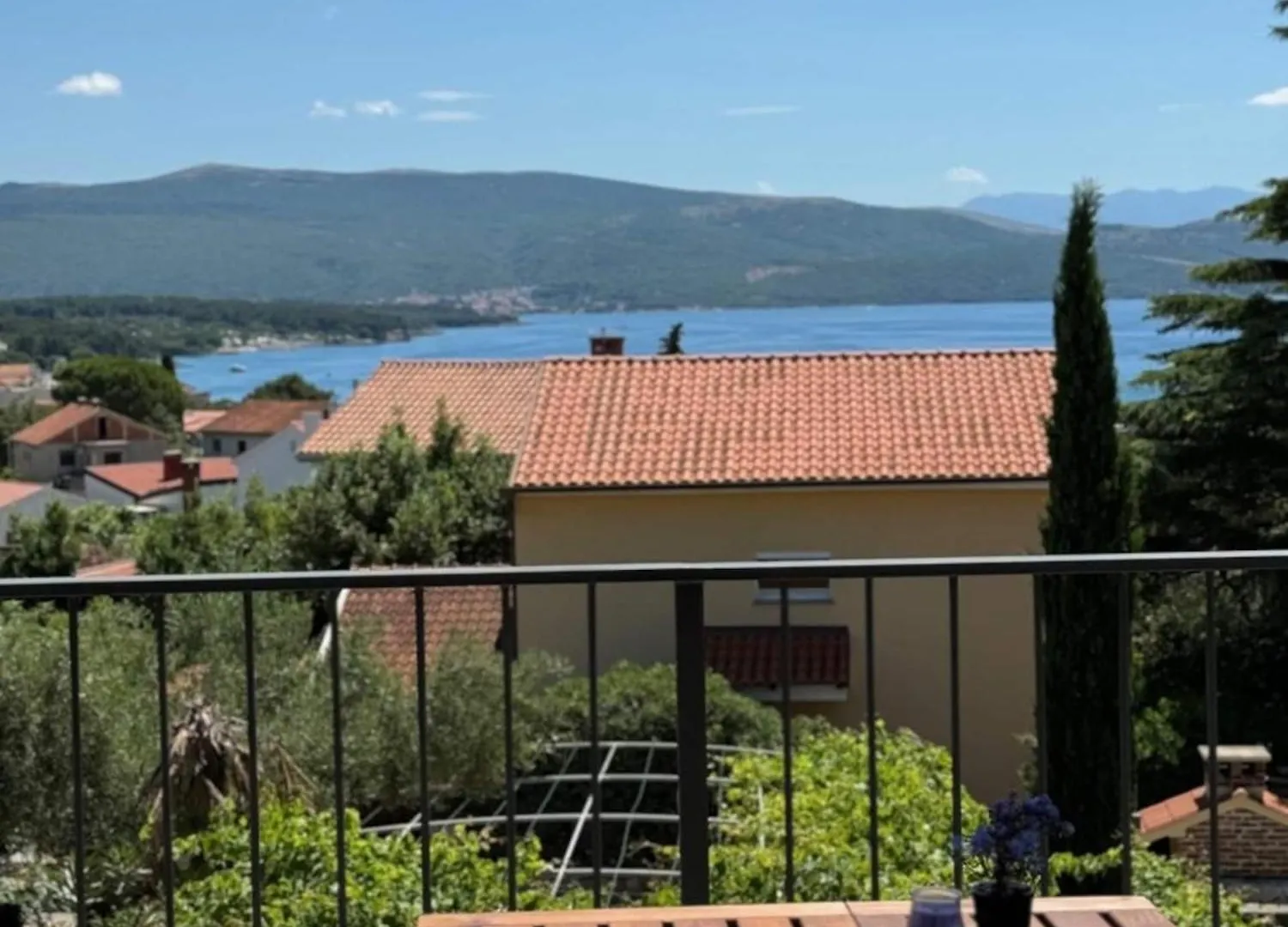 Apartments Goldie In The Center Of Krk Krk Town Guest house